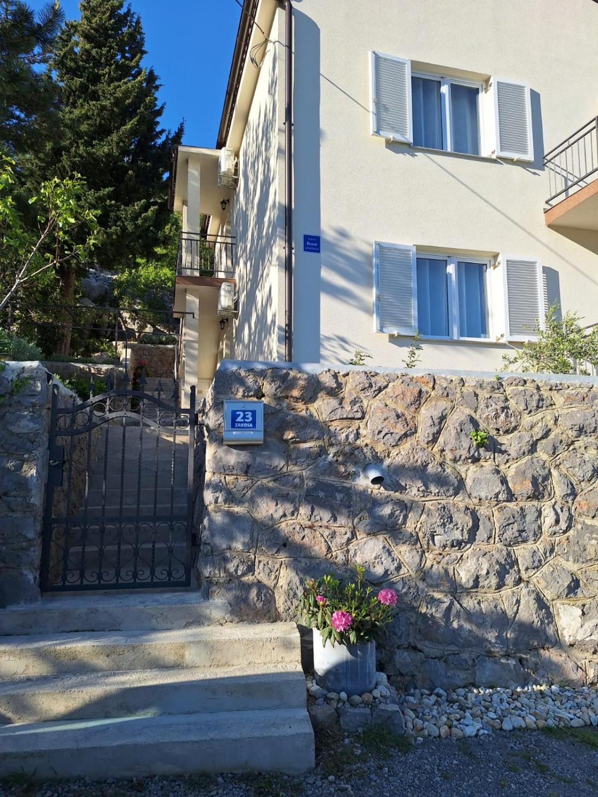 Apartments Roby 3M سفيتي يوراي المظهر الخارجي الصورة
